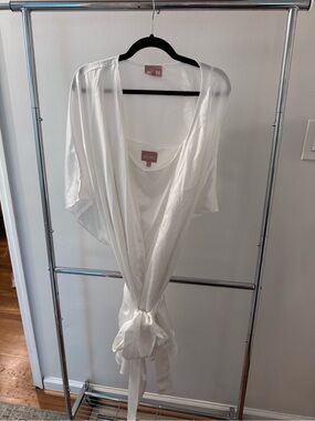 Mumu White Satin Robe with Tie